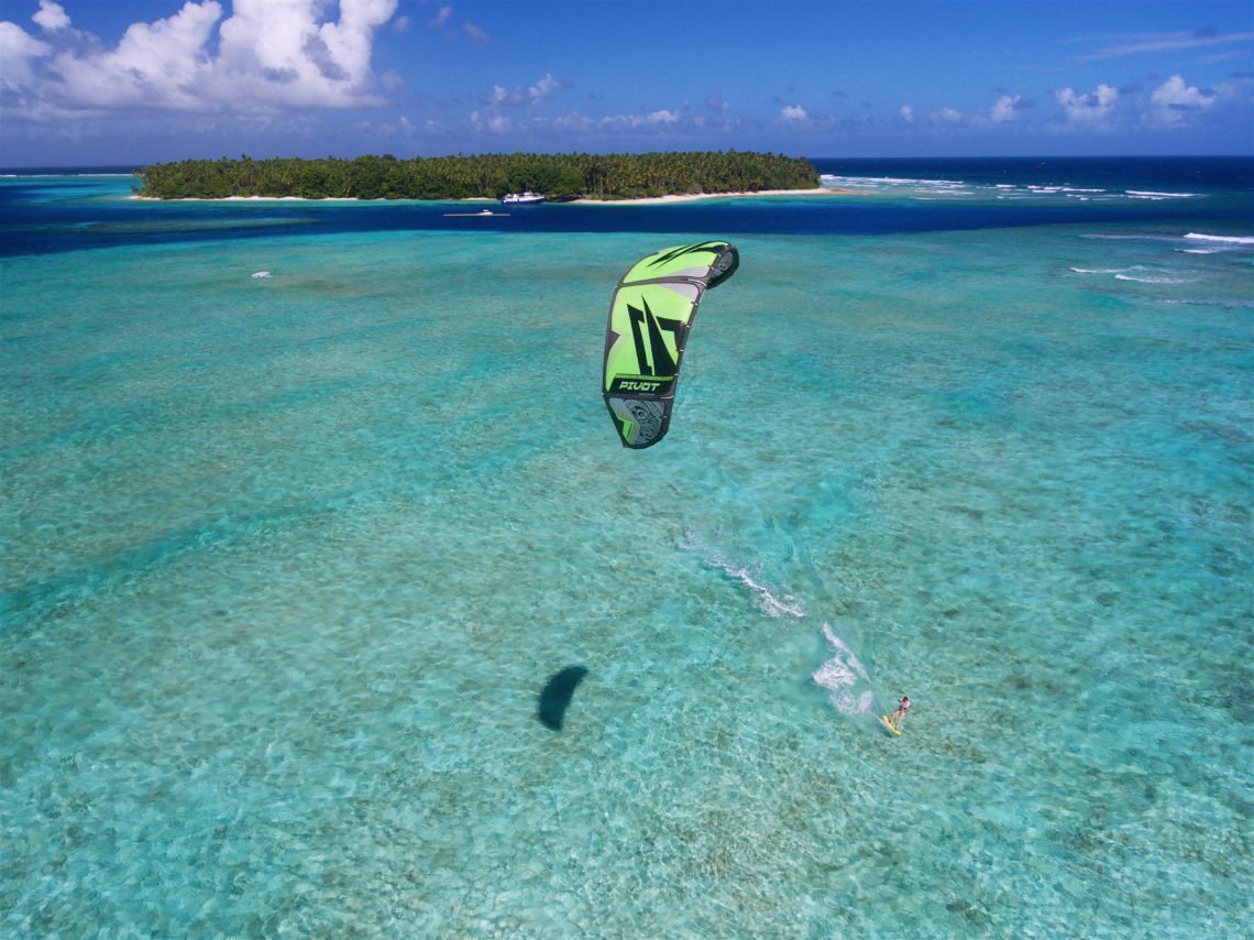 Kite surfing offshore in Beran