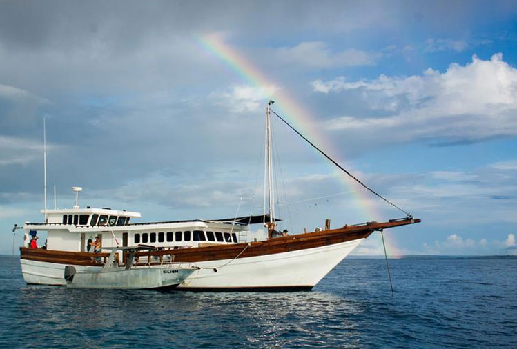 Indo Satu Surf Boat in the Mentwais Islands